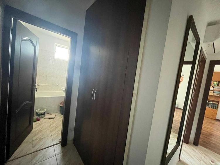 Apartament cu 2 camere decomandat în Berceni