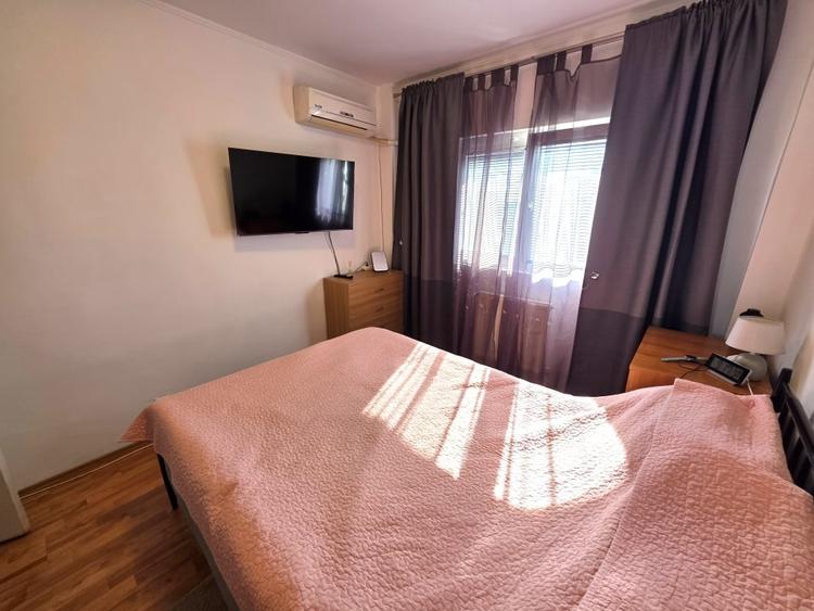 Apartament cu 4 camere semidecomandat în Brâncoveanu