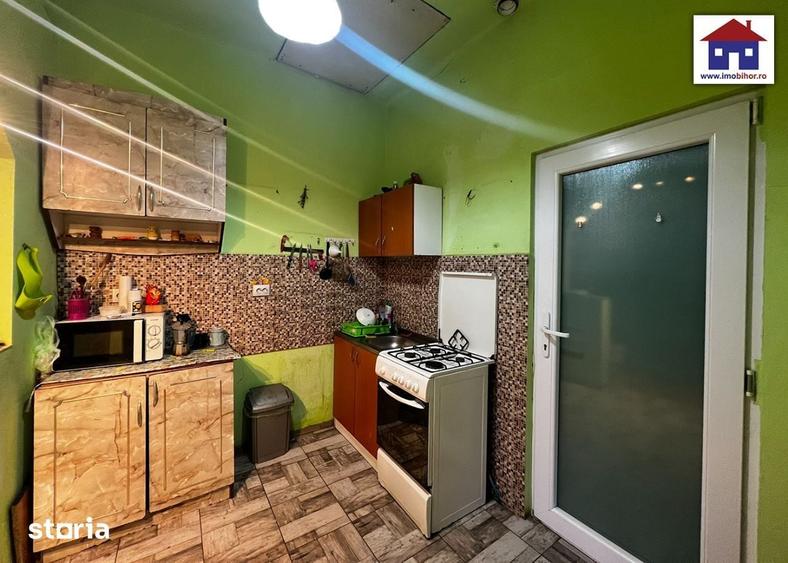 Casă cu 3 camere cu Teren 320 Mp în Central