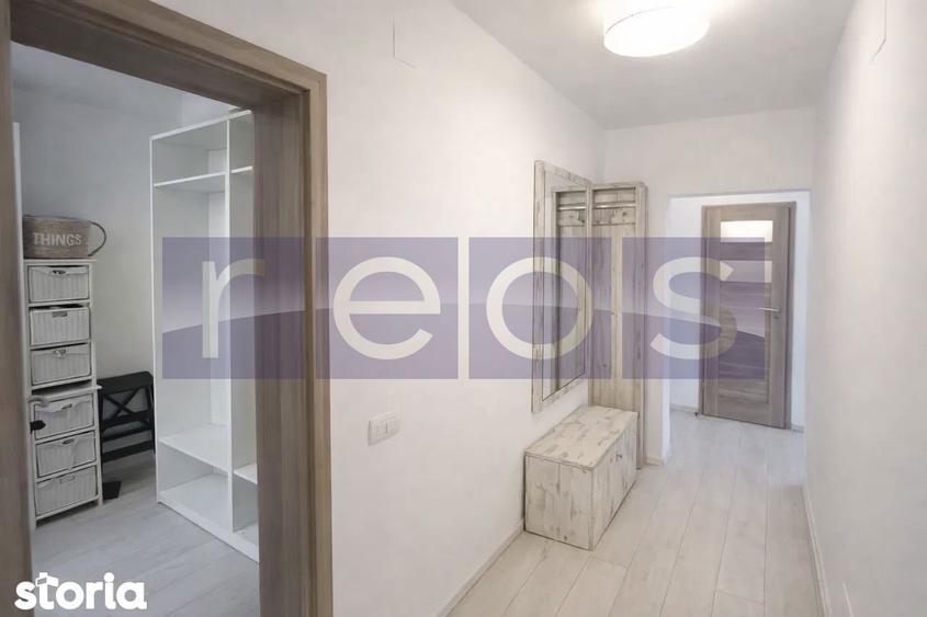 Apartament cu 4 camere decomandat, mobilat în Tei