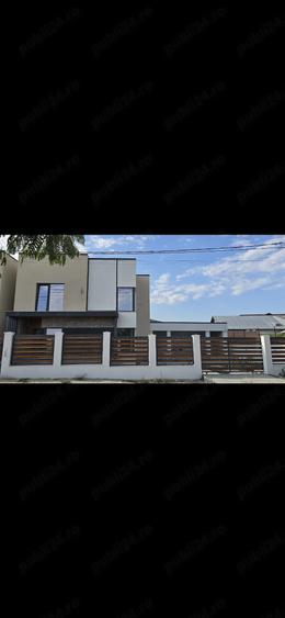 Casă cu 4 camere cu Teren 243 Mp în Exterior Vest