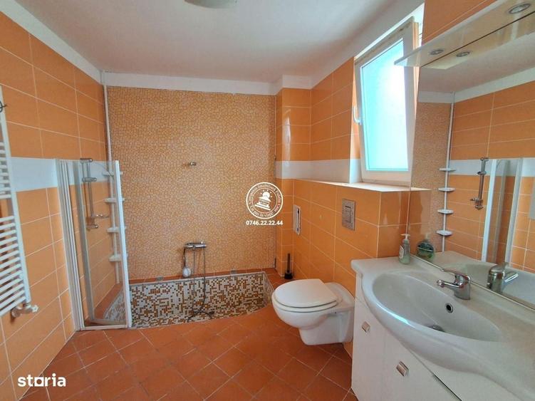 Casă cu 4 camere în Bogonos