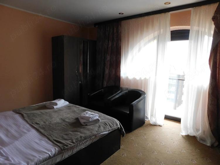 Casă cu Teren 383 Mp în Zamora