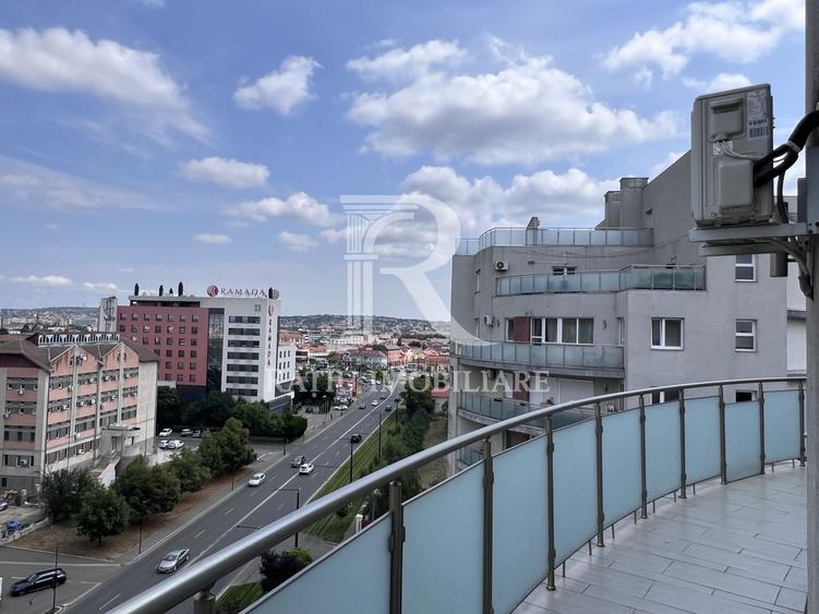 Apartament cu 3 camere decomandat, mobilat în Calea Aradului