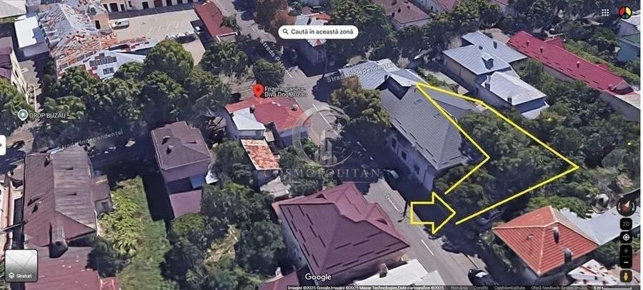 Casă cu 3 camere cu Canalizare în Central