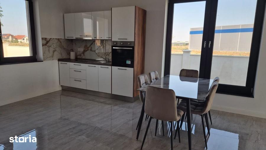 Casă cu 4 camere cu Teren 566 Mp în Central
