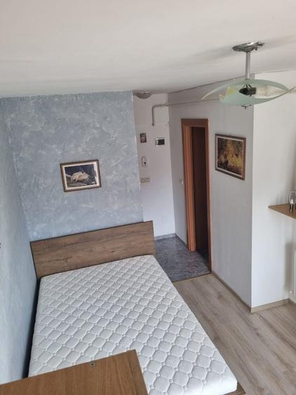 Garsonieră decomandată în Vânători