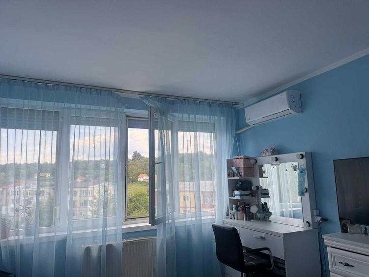 Apartament cu 2 camere decomandat în Exterior Vest