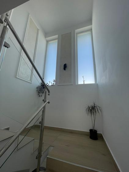 Casă cu 4 camere cu Canalizare în Miroslava