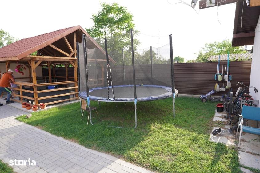 Casă cu 4 camere cu Teren 1000 Mp în Crișan