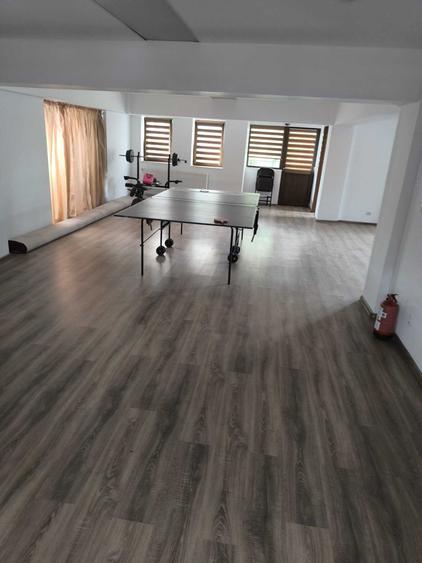 Spațiu comercial, de 600 mp, în Central