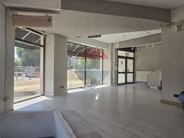 Spațiu comercial, de 230 mp, în Gara de Nord