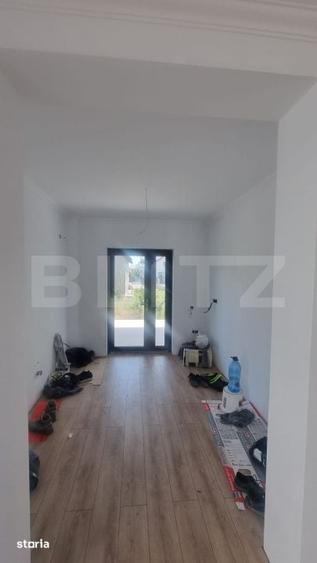 Casă cu 5 camere cu Teren 400 Mp în Ariceștii Rahtivani