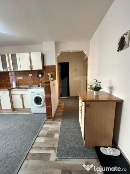 Apartament cu 2 camere semidecomandat în Central