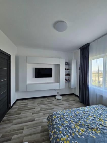 Apartament cu 3 camere decomandat în Jucu