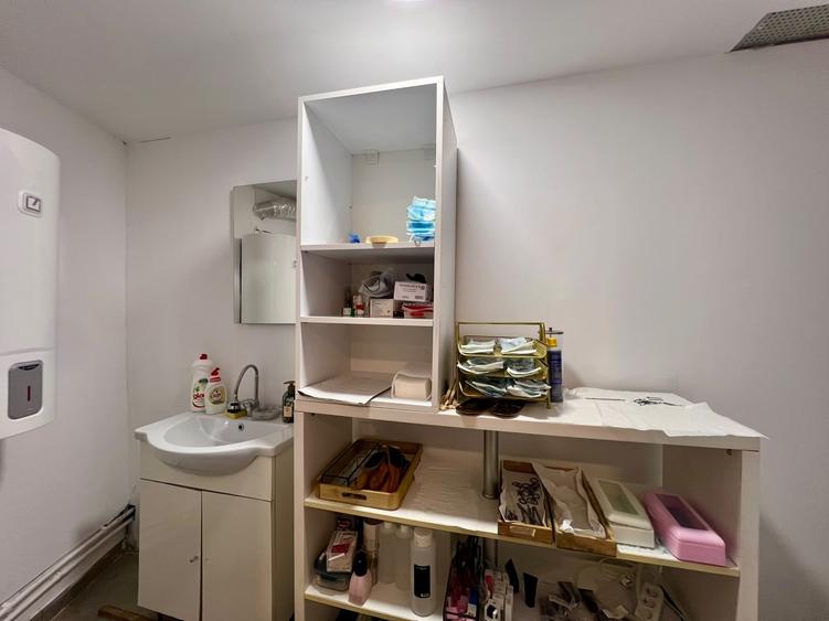 Spațiu comercial, de 207 mp, în Horea