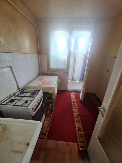 Apartament cu 2 camere semidecomandat în Ultimul leu