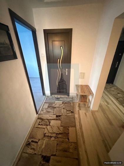 Apartament cu 3 camere decomandat în Astra