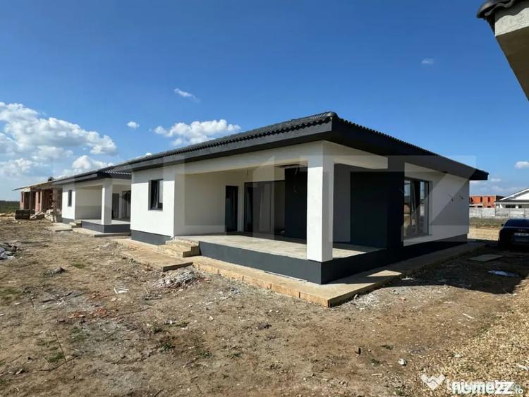 Casă cu 4 camere cu Teren 500 Mp în Sântandrei