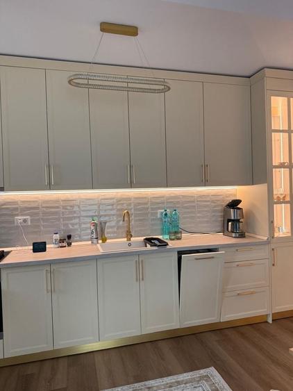Apartament cu 3 camere decomandat în Morilor