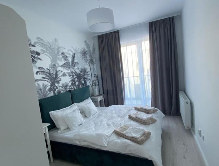 Apartament cu 3 camere decomandat, mobilat în Central
