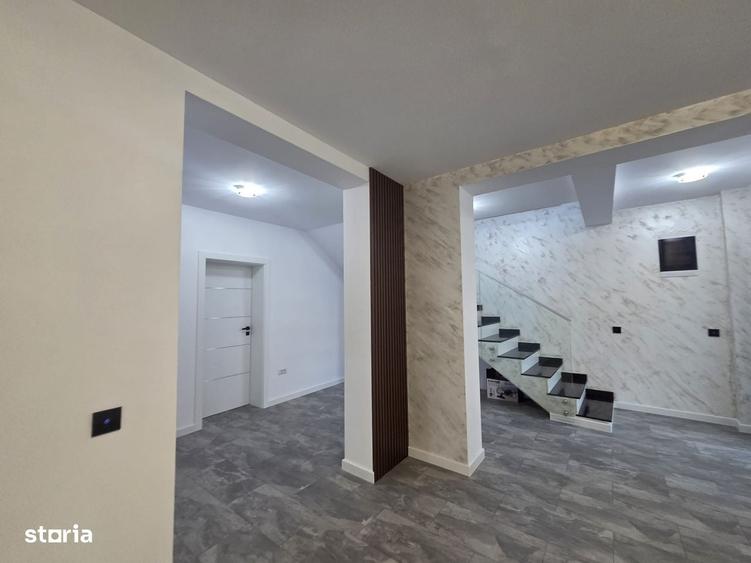 Casă cu 4 camere în Central