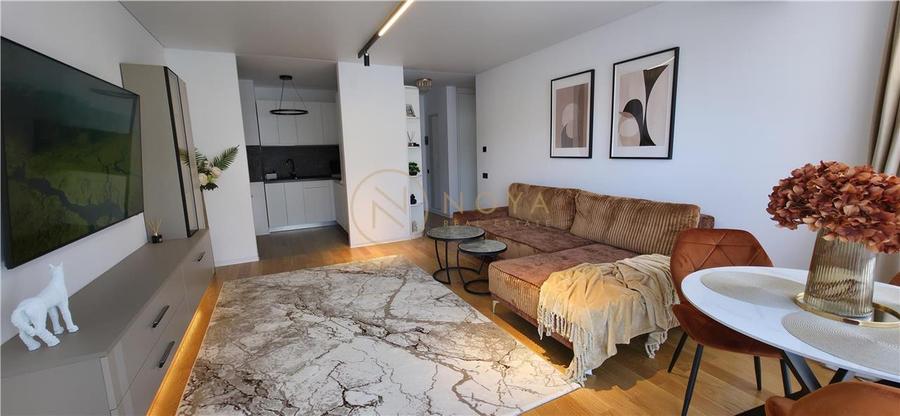 Apartament cu 2 camere semidecomandat, mobilat în Aviației