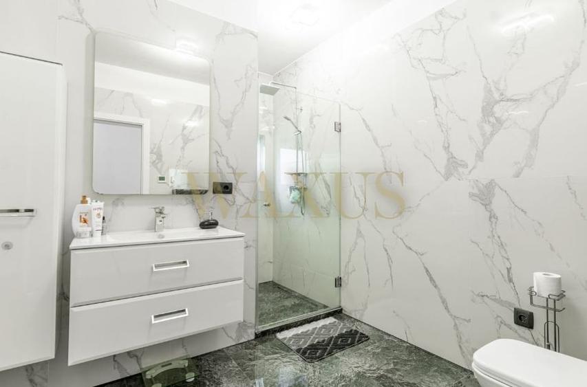 Duplex cu 4 camere cu Canalizare în Florești