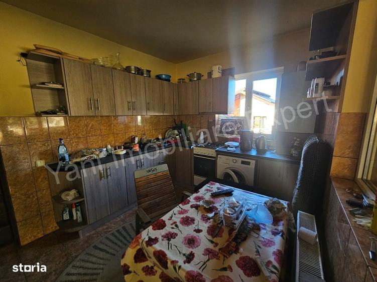 Casă cu 4 camere în Central