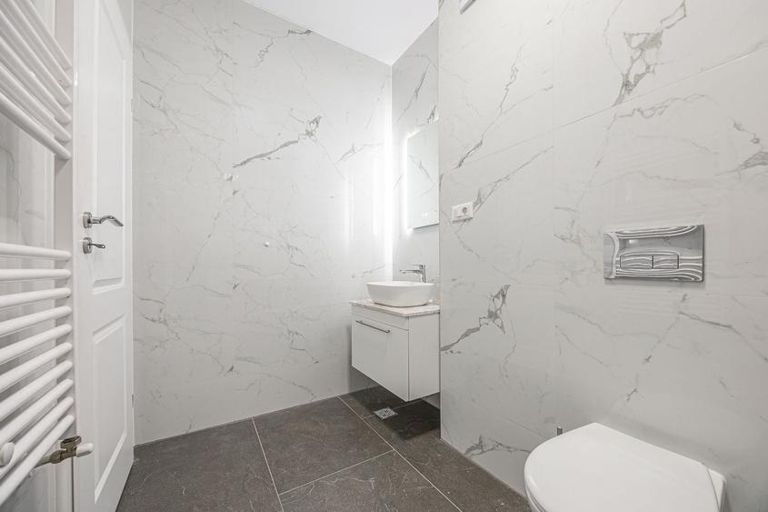 Apartament cu 6 camere, mobilat în 13 Decembrie