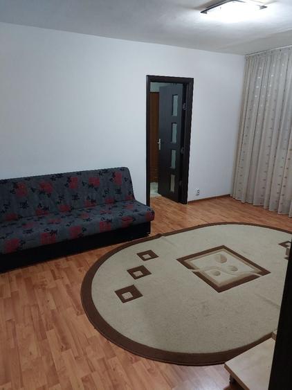 Inchiriez apartament cu doua camere - 1