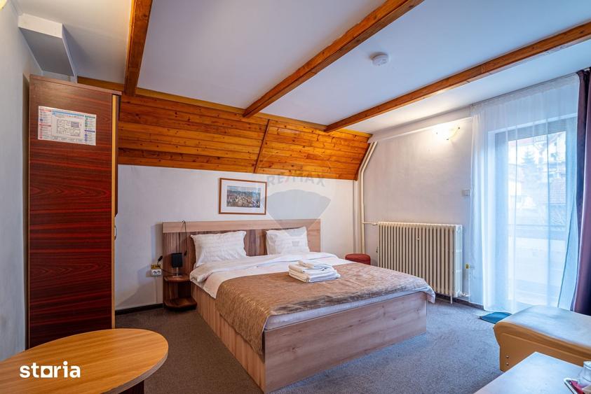 Apartament cu 4 camere decomandat în Valea Alba