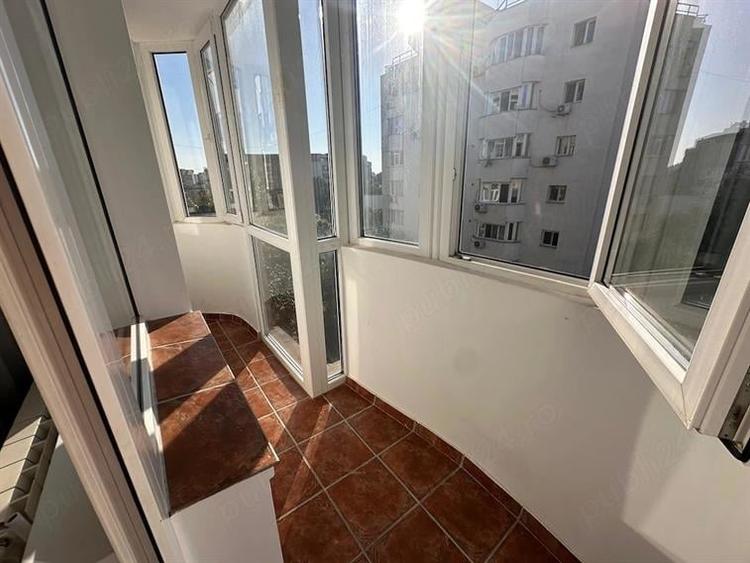 Apartament cu 2 camere decomandat în Decebal