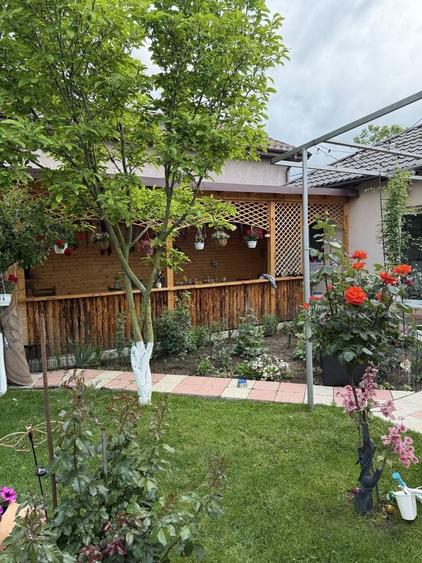Casă cu 4 camere în Cumpăna