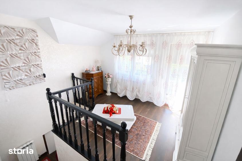 Casă cu 4 camere cu Teren 495 Mp în Central