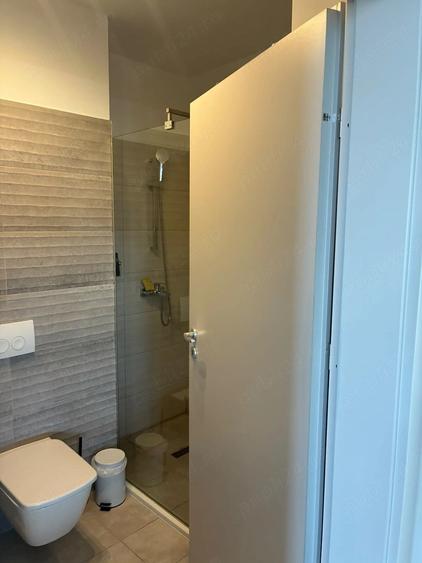 Apartament cu 2 camere decomandat în Torontalului