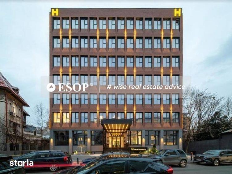 Spațiu comercial, de 400 mp, în Universitate