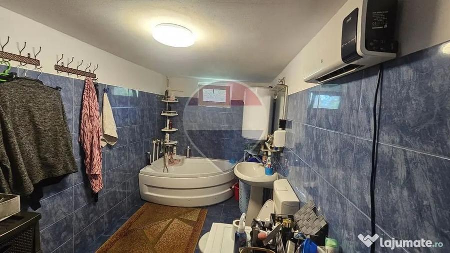Casă cu 3 camere cu Teren 1043 Mp în Dochia
