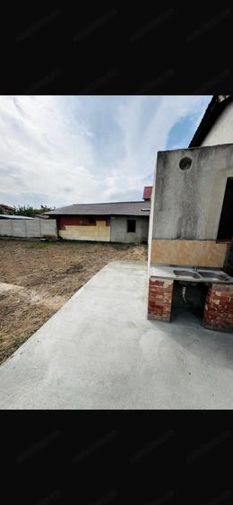 Casă cu 4 camere cu Teren 488 Mp în Plopi
