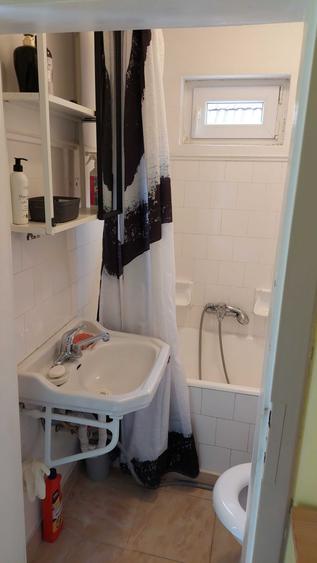 Apartament cu 2 camere în Drumul Carului