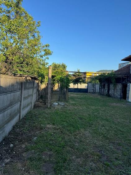 Casă cu 2 camere în Central
