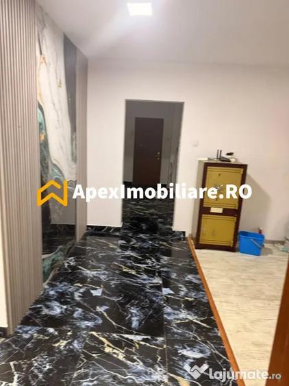 Apartament cu 4 camere decomandat în Timpuri Noi