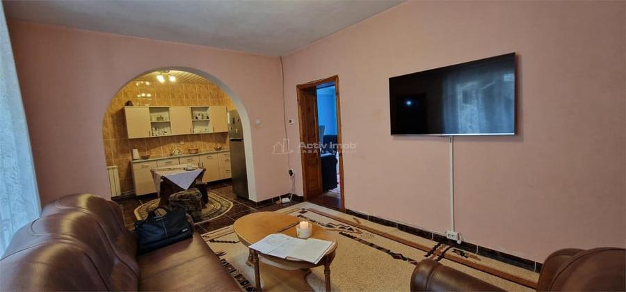 Casă cu 5 camere cu Teren 565 Mp în Central