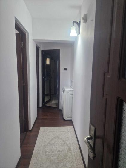 Apartament de vanzare cu 3 camere renovat in Urziceni, Ialomita - 6