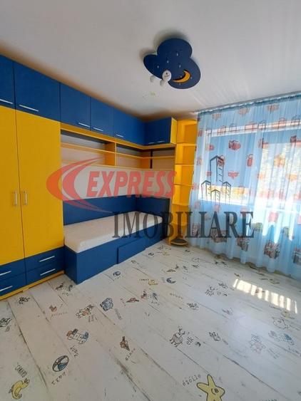 Apartament cu 3 camere semidecomandat în Titan — fotografia 3