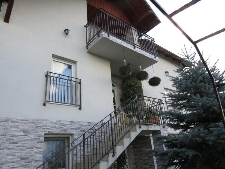 Casă individuală cu 5 camere cu Canalizare în Sânnicoară
