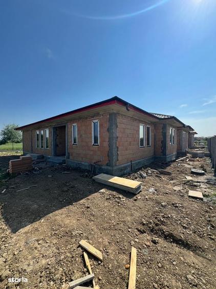 Casă cu 3 camere cu Teren 500 Mp în Central