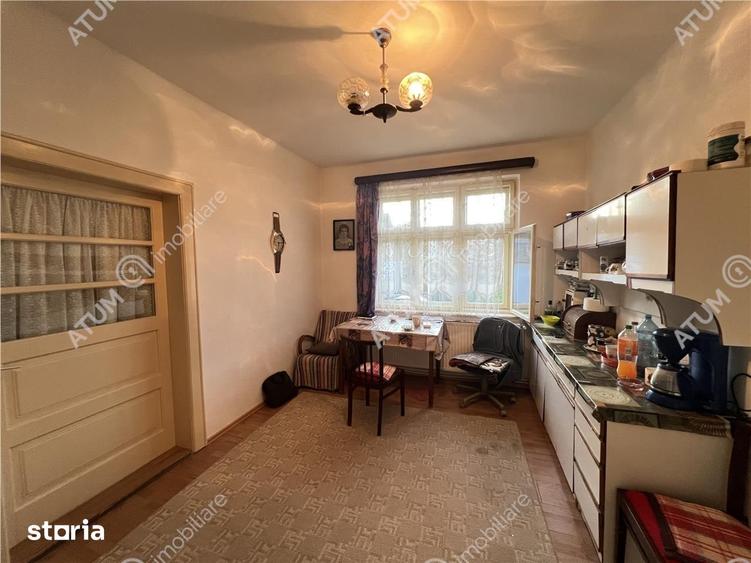 Casă cu 6 camere cu Teren 1260 Mp în Turnișor