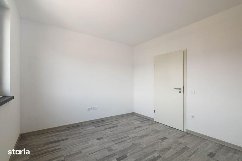 Casă cu 3 camere în Sânpetru