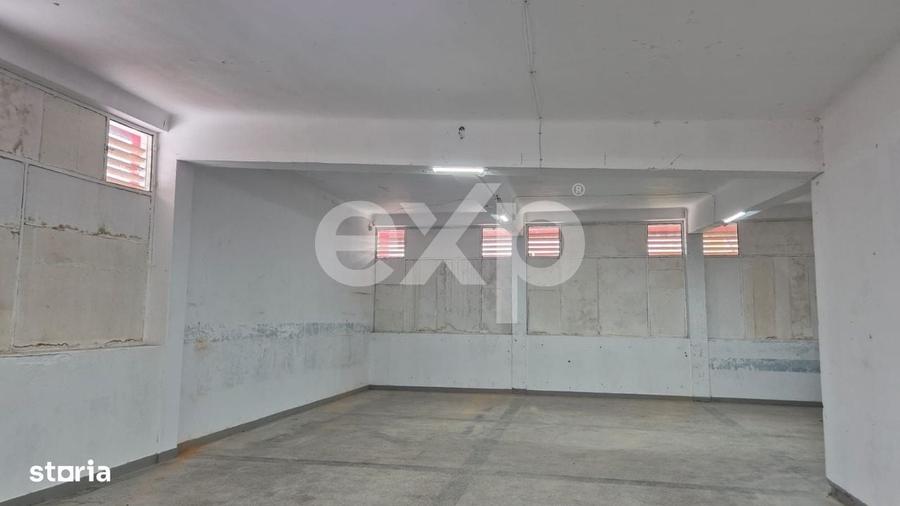 Spațiu comercial, de 300 mp, în Băjești